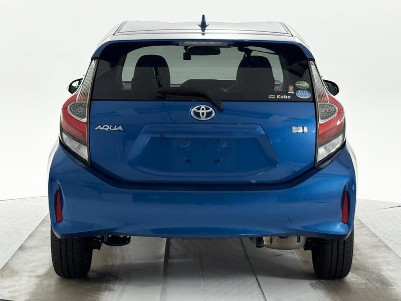 2017 Toyota Aqua G, photo 3