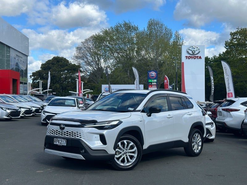 2026 Toyota Corolla Cross GXL, photo 2