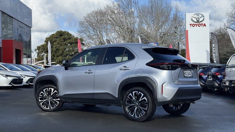 2025 Toyota Yaris Cross Limited, photo 2