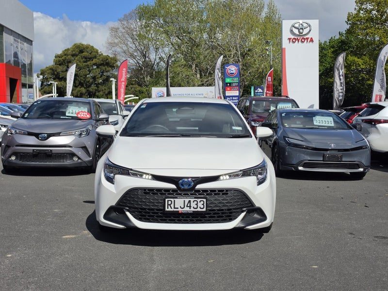 2025 Toyota Corolla GX 1.8, photo 2