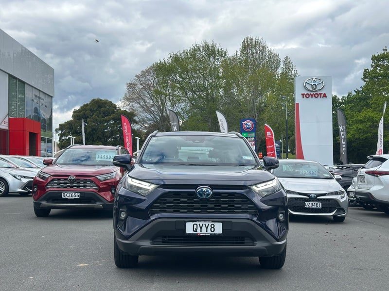 2024 Toyota RAV4 GX, photo 3