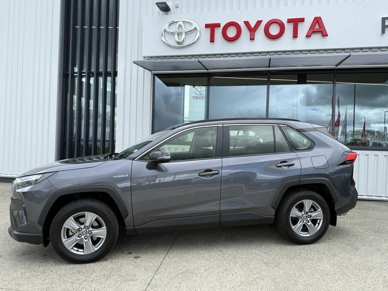 2024 Toyota RAV4 GX 2.5P HV ECVT AWD SUV, photo 2