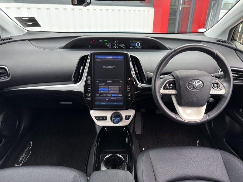 2017 Toyota Prius S, photo 2