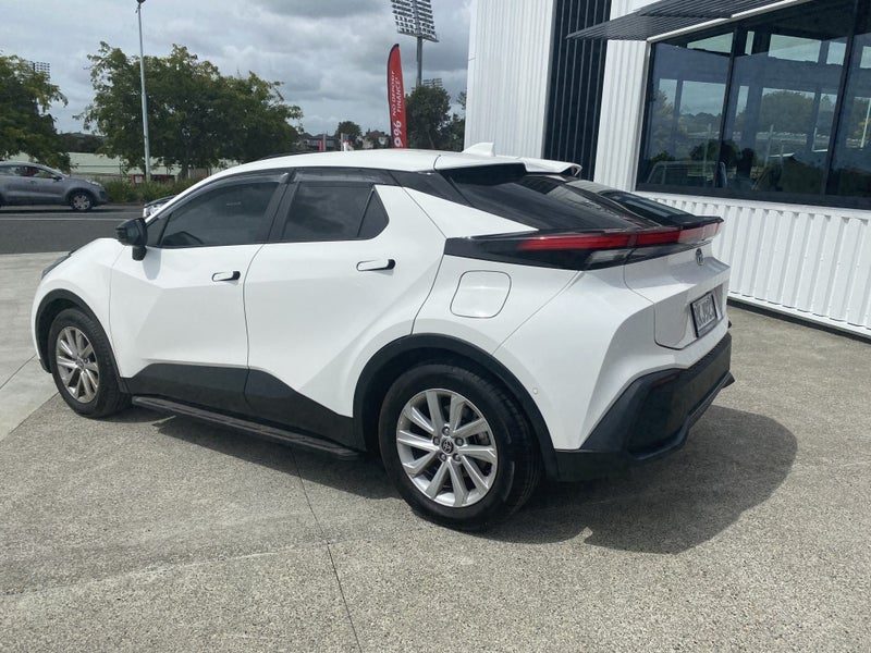 2025 Toyota C-HR GX 1.8P HEV CVT FWD SUV, photo 3