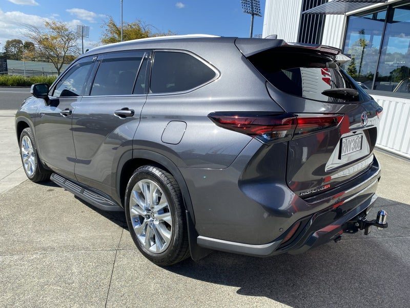 2025 Toyota Highlander Limited ZR, photo 3