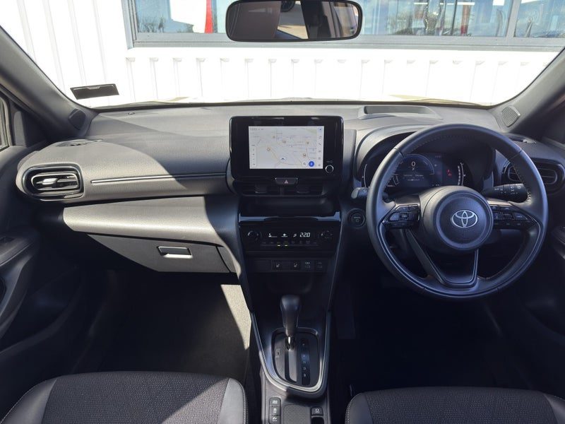 2025 Toyota Yaris Cross Limited 1.5P HEV, photo 2