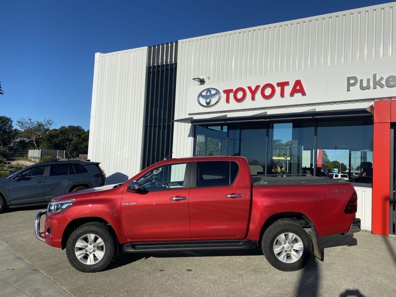 2019 Toyota Hilux SR5, photo 2