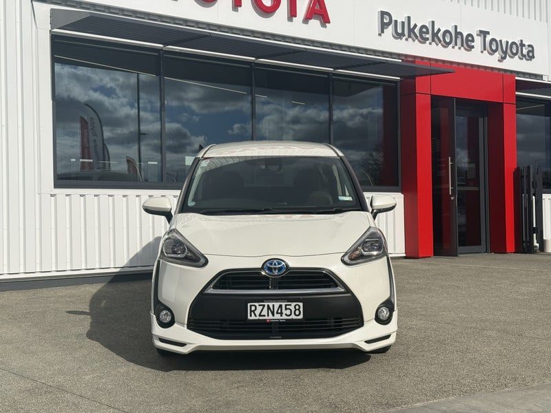 2017 Toyota Sienta G, photo 2