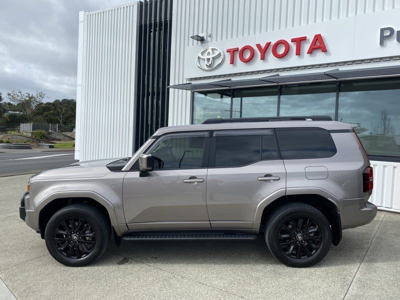 2025 Toyota Land Cruiser Prado Hybrid, photo 2