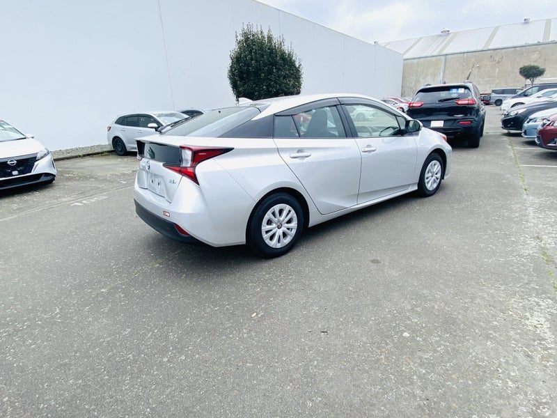 2019 Toyota Prius S, photo 2