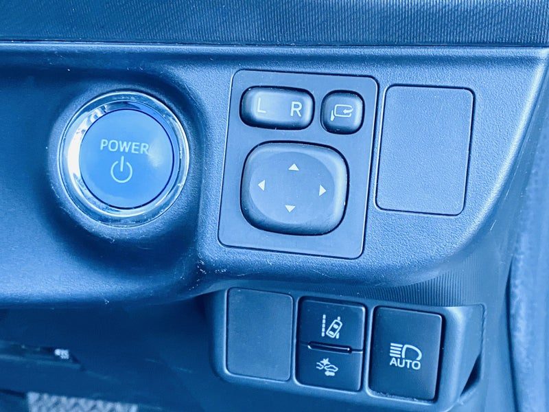 2020 Toyota Aqua, photo 2