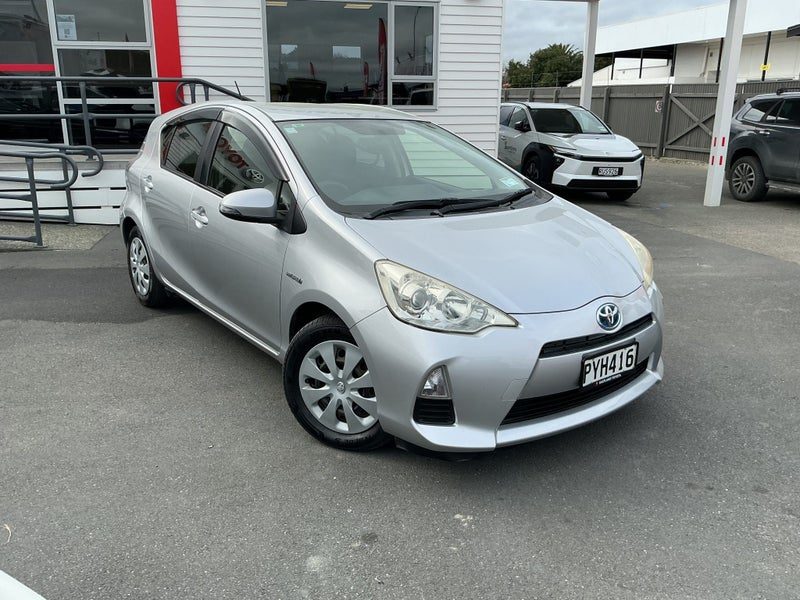 2013 Toyota Aqua 1.5 Hybrid S 5 Dr Hatch