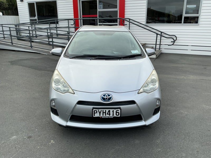 2013 Toyota Aqua 1.5 Hybrid S 5 Dr Hatch, photo 2