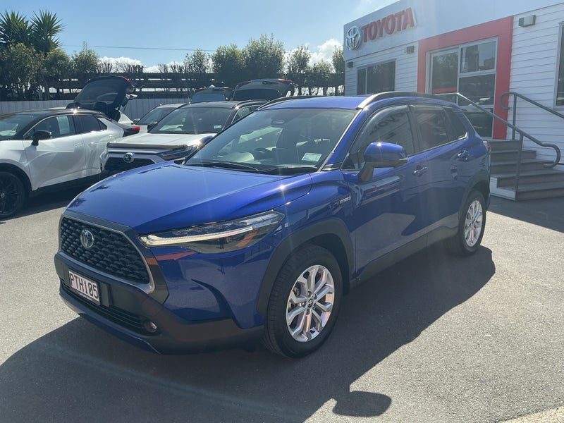 2023 Toyota Corolla Cross GXL 2.0P Hybrid SUV, photo 3