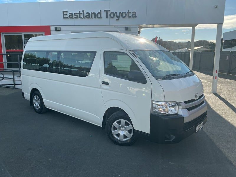 2015 Toyota Hiace 12 Seater Minibus