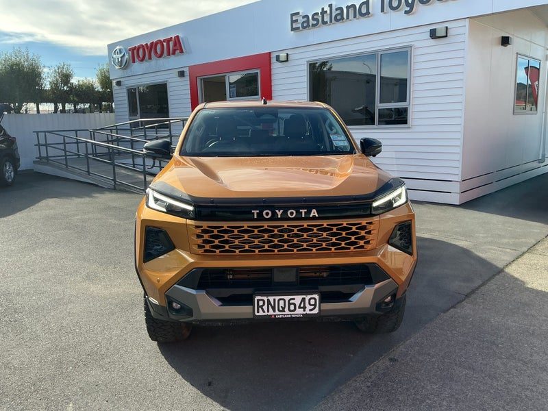 2026 Toyota Hilux Hybrid, photo 2