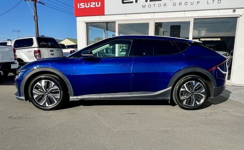 2022 Kia EV6 Air RWD SR 58kwh - ONE OWNER, photo 2