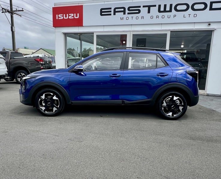 2026 Kia Stonic LX, photo 2