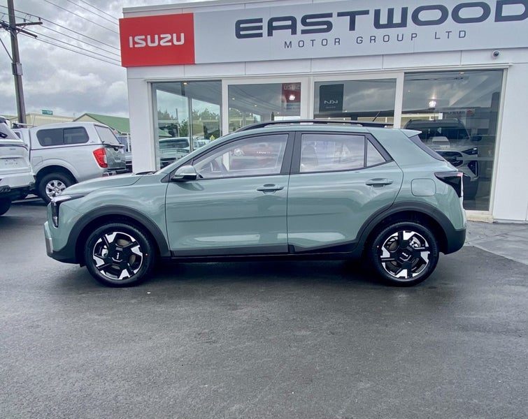 2026 Kia Stonic LX, photo 2