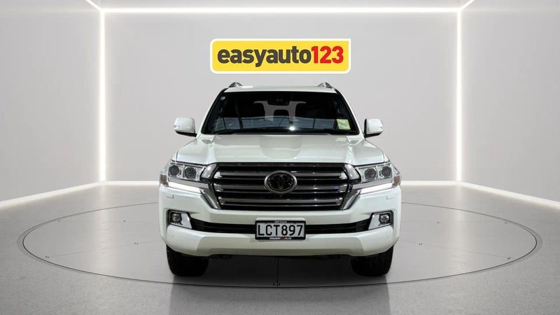 2017 Toyota Land Cruiser Vx 4.5D/4Wd/6At/Sw/5, photo 2