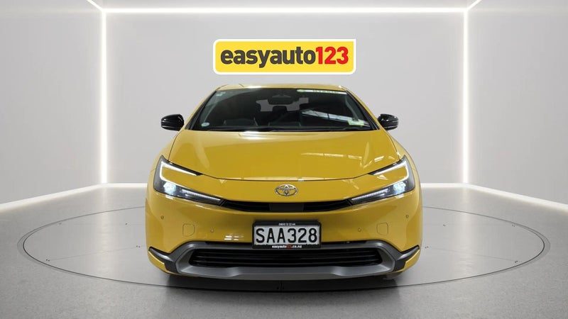 2025 Toyota Prius 2.0P/Hybrid, photo 2