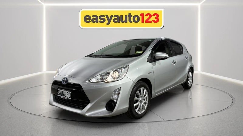 2017 Toyota Aqua 1.5L/Hybrid, photo 3