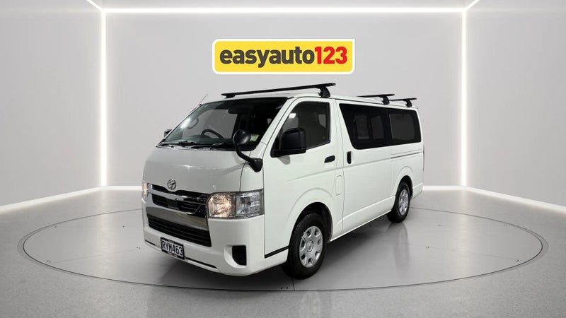 2021 Toyota Hiace 2.0P/5MT, photo 3