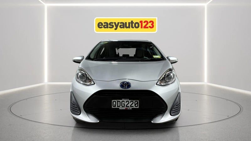 2018 Toyota Aqua 1.5P/Hybrid, photo 2