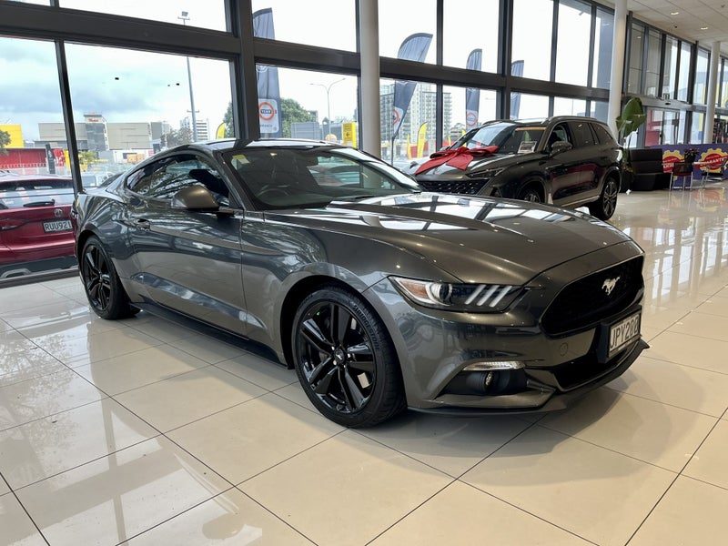 2016 Ford Mustang 2.3L Fastback, main photo