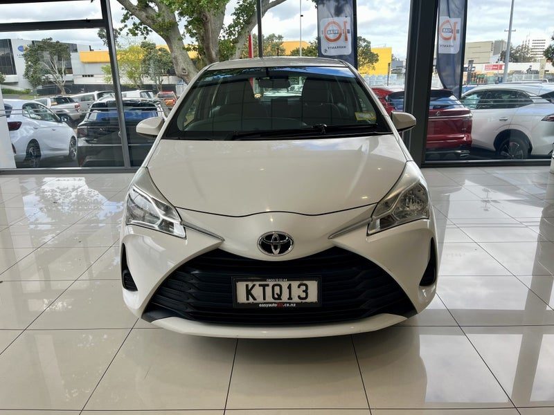 2017 Toyota Yaris Gx 1.3P/4At, photo 2