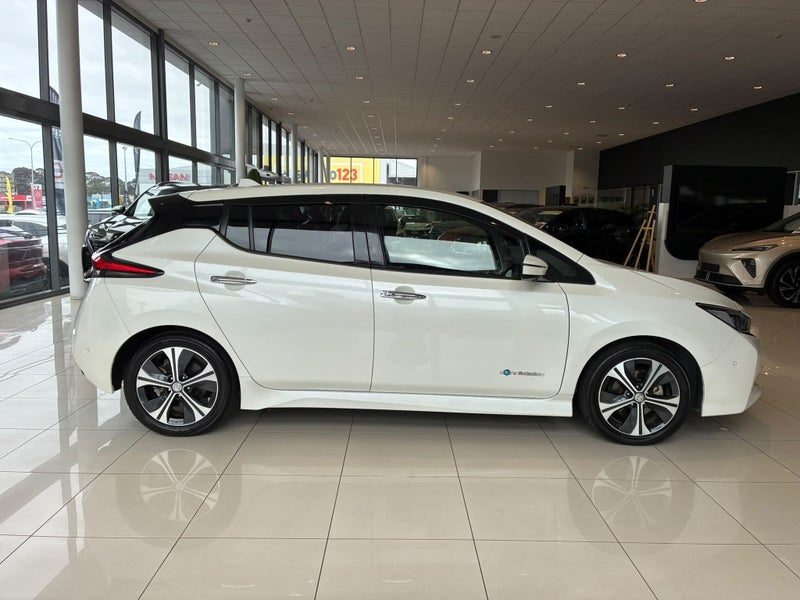 2018 Nissan Leaf, photo 3