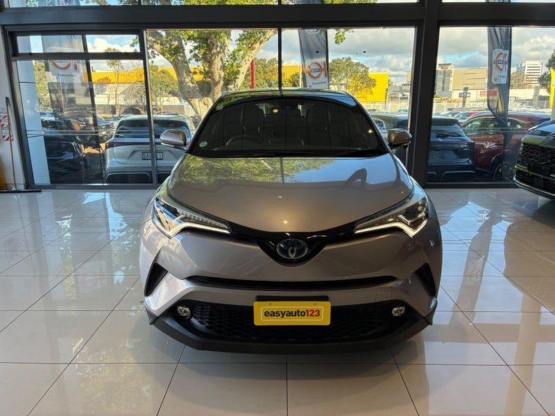 2018 Toyota C-HR Hybrid, photo 2