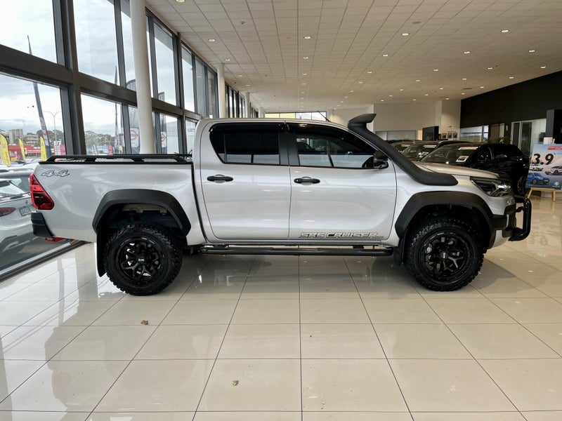 2025 Toyota Hilux Sr5 Cruiser Td Dc/4WD, photo 3