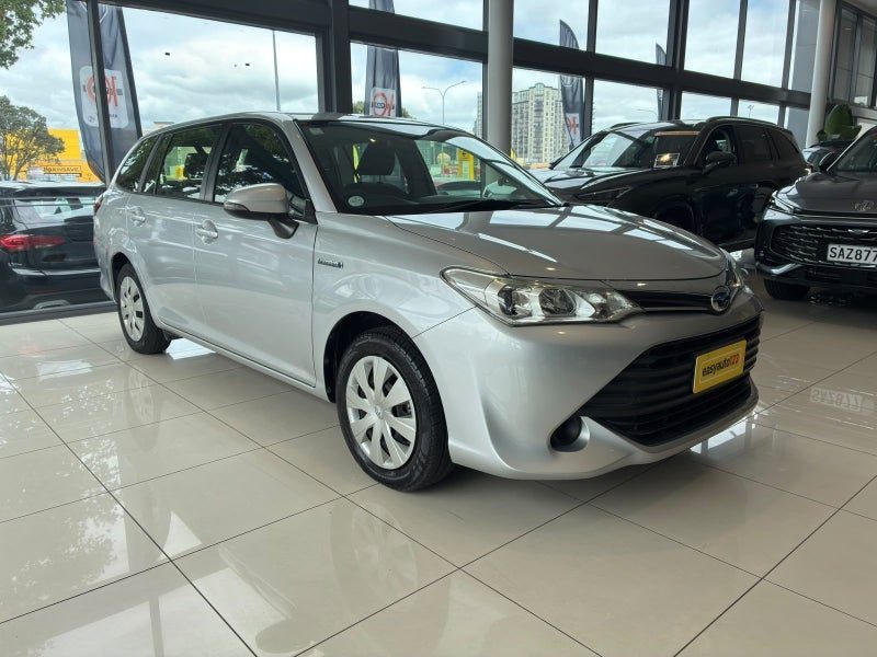 2017 Toyota Corolla Fielder Hybrid