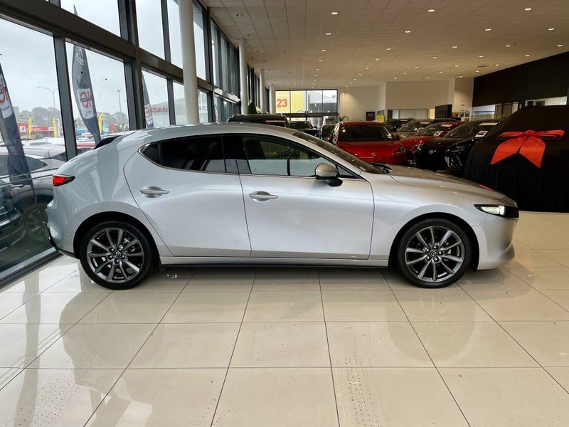 2019 Mazda 3 2.0P, photo 3