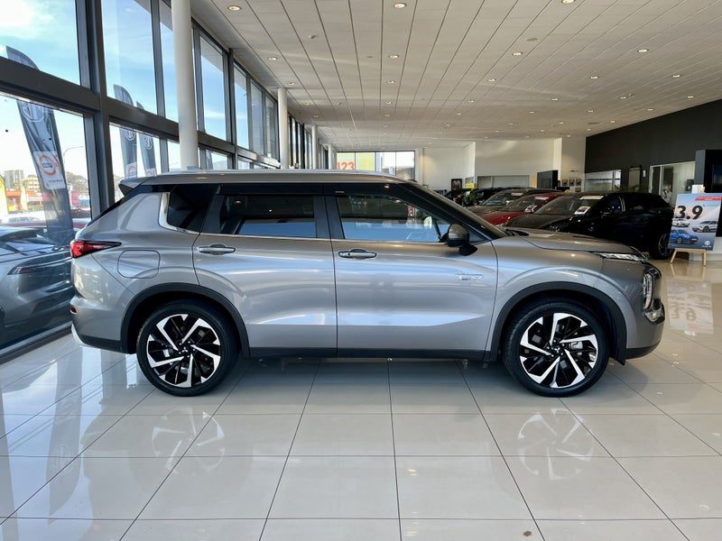2022 Mitsubishi Outlander Xls Phev/4Wd/At, photo 3