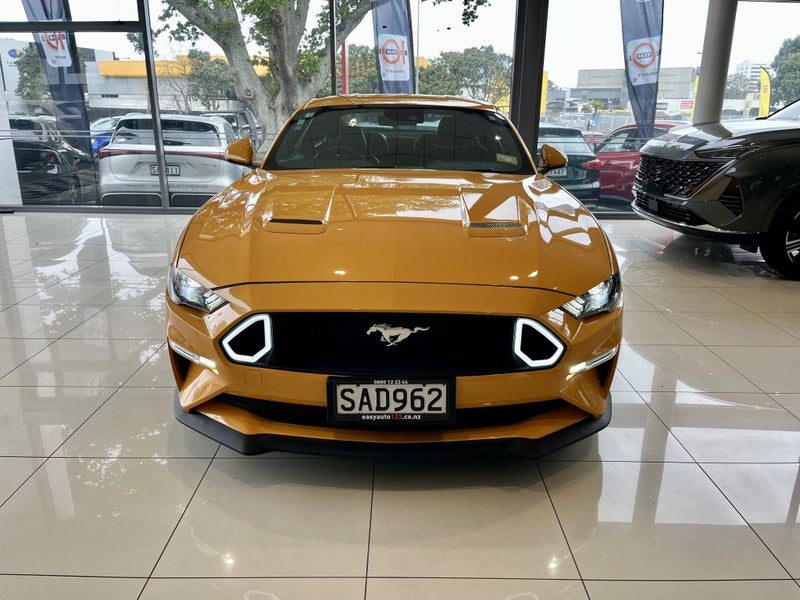2022 Ford Mustang 5.0L Fastback/10AT, photo 2