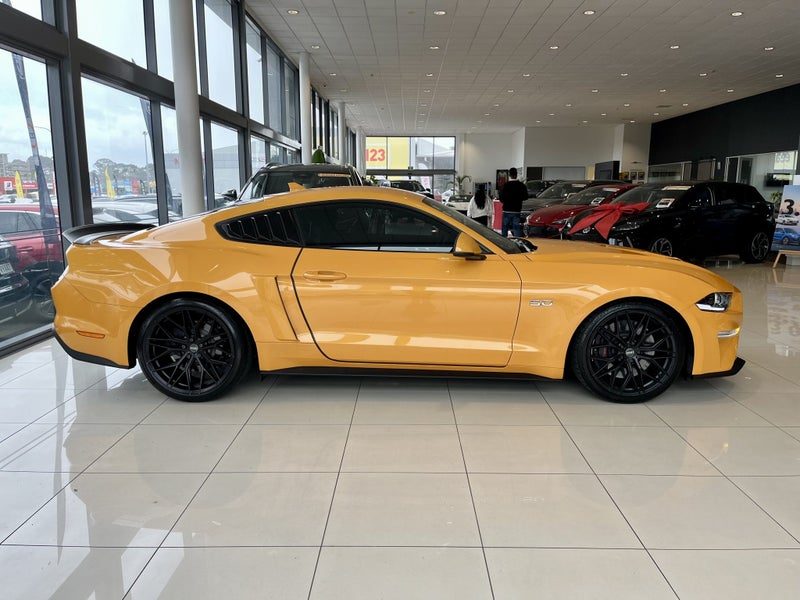 2022 Ford Mustang 5.0L Fastback/10AT, photo 3