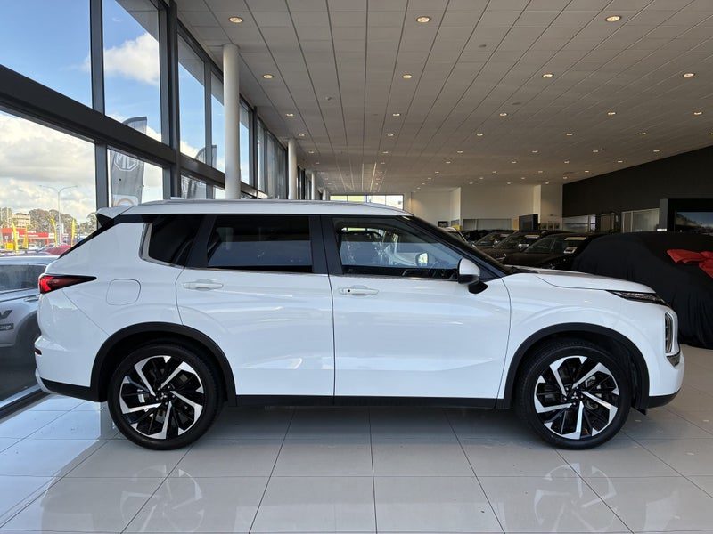 2024 Mitsubishi Outlander Xls 2.5P/4Wd/Cvt, photo 3