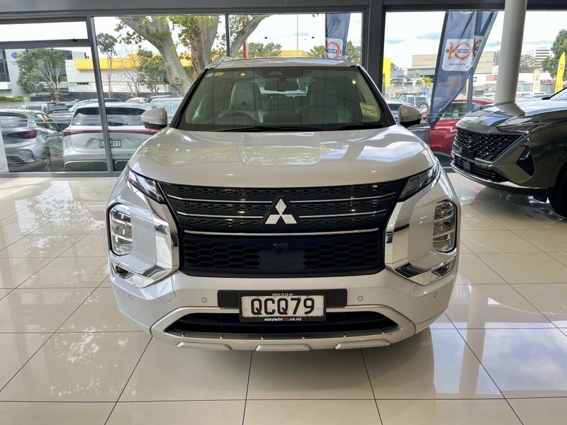 2023 Mitsubishi Outlander VRX PHEV/4Wd/At, photo 2