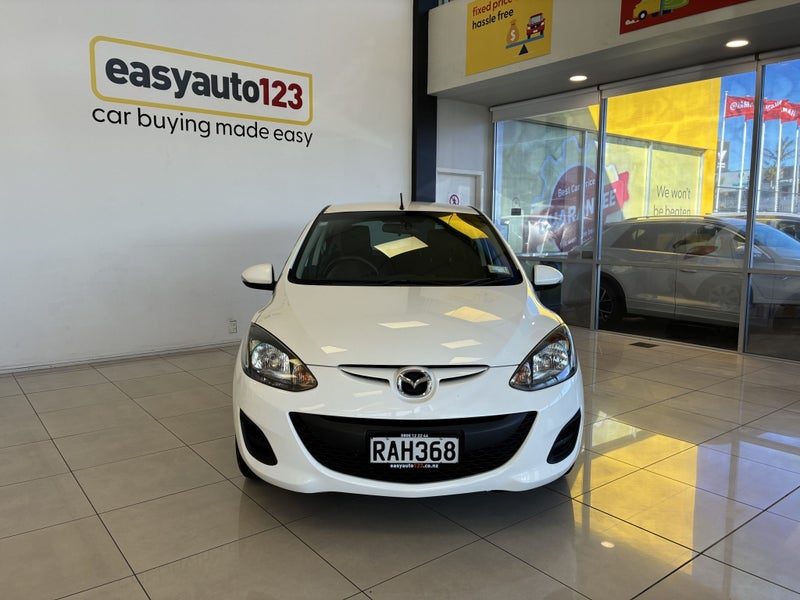 2014 Mazda Demio, photo 2