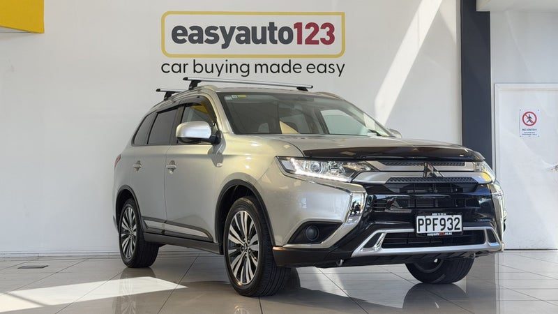 2022 Mitsubishi Outlander Ls 2.4P/Cvt, main photo