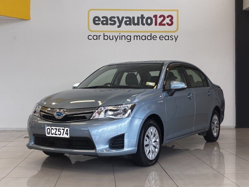 2014 Toyota Corolla Axio Hybrid, photo 3