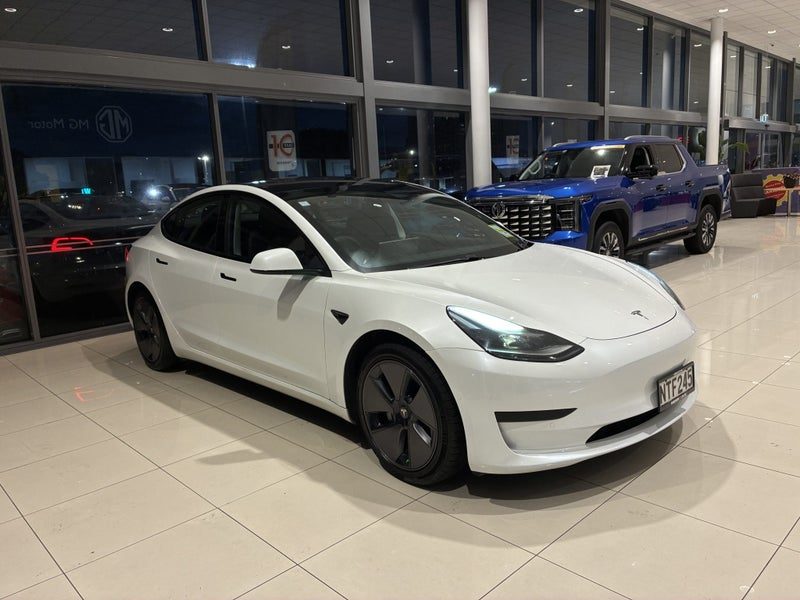 2021 Tesla Model 3 Standard Range Plus