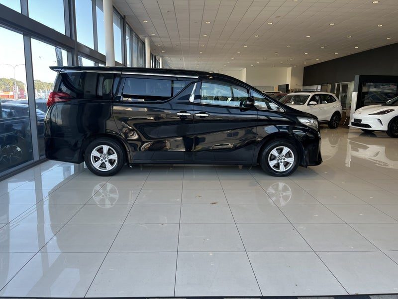 2017 Toyota Alphard, photo 3