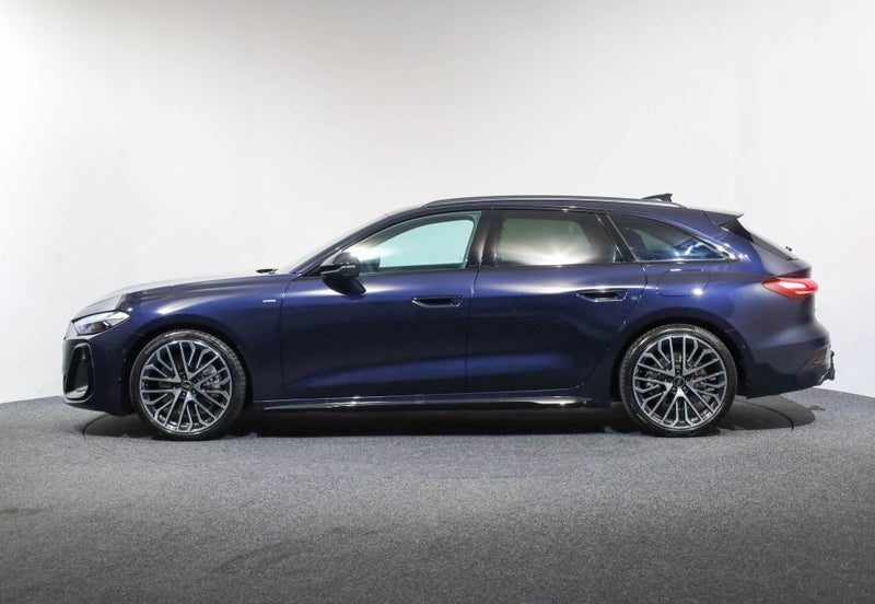 2026 Audi A5 Avant e-hybrid S-line 220kW quattro, photo 3