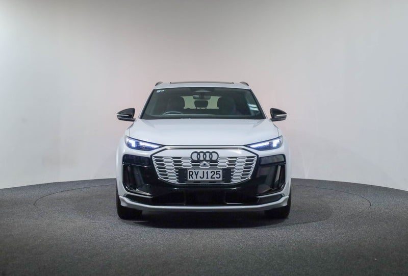 2025 Audi Q6 e-tron S-line 285kW quattro, photo 2