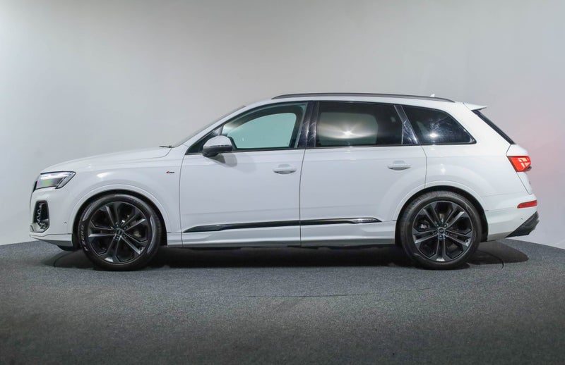 2025 Audi Q7 S-line 50 TDI 210kW quattro, photo 3