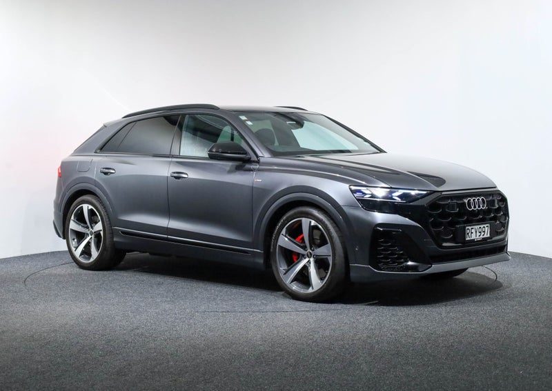 2025 Audi Q8 TFSI-e hybrid 360kW quattro