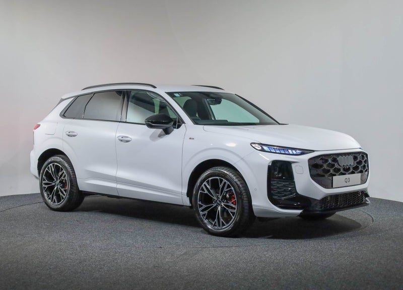 2026 Audi Q3 S-line TFSI MHEV 110kW
